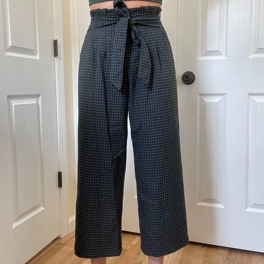 Zara Black, Blue, Green Plaid Tie Front Pleated Trousers (XS)